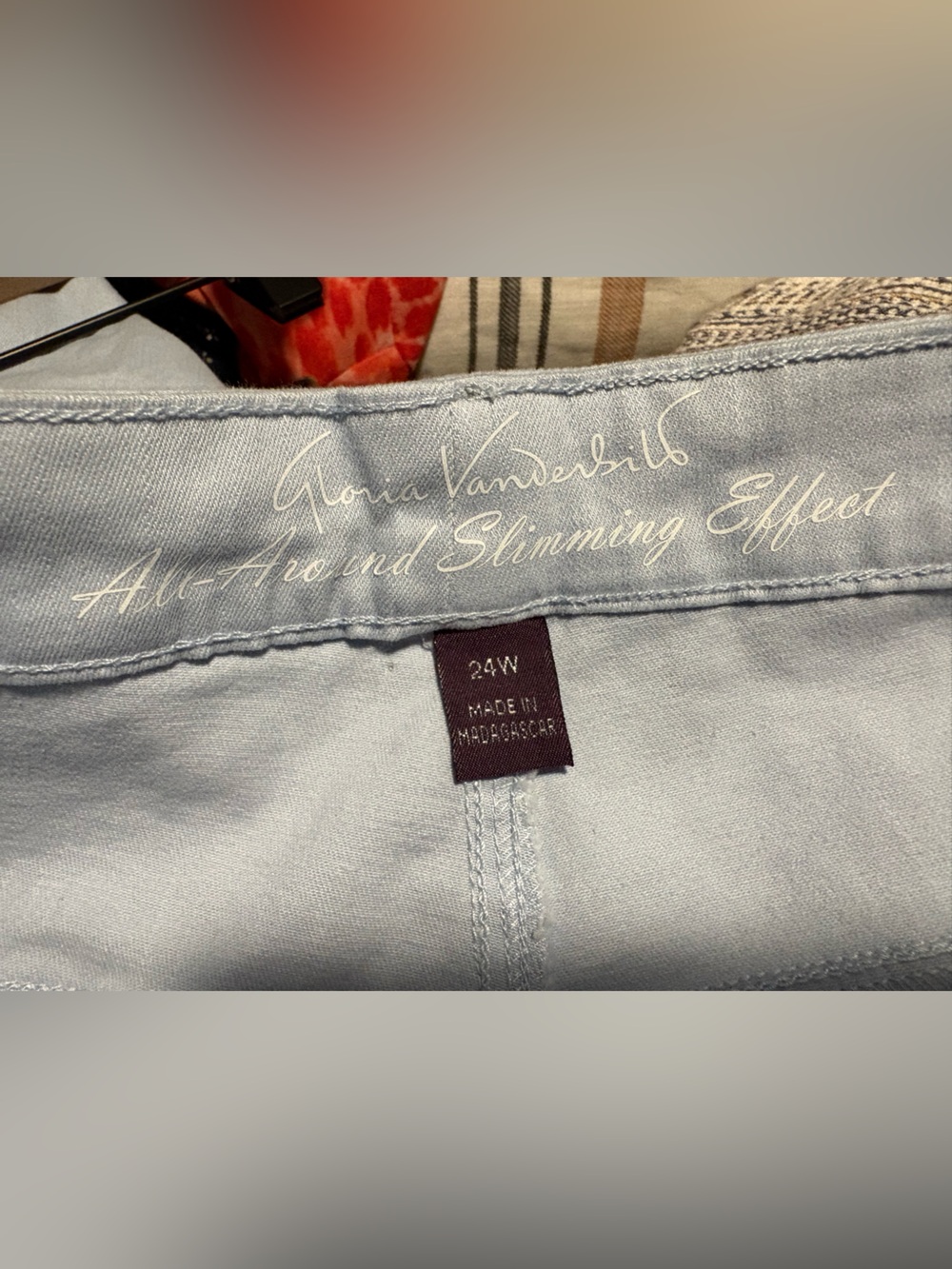 Women’s Gloria Vanderbilt Kaia Skimmer shorts in blue breeze size 24W - Picture 10 of 10